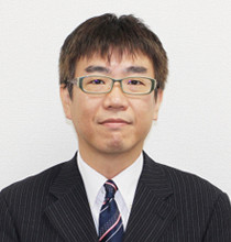 副施設長 鞍谷 健一