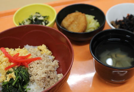 お食事